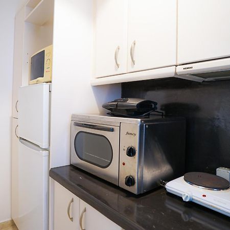 Fira Central Apartments With Veranda Bilik gambar