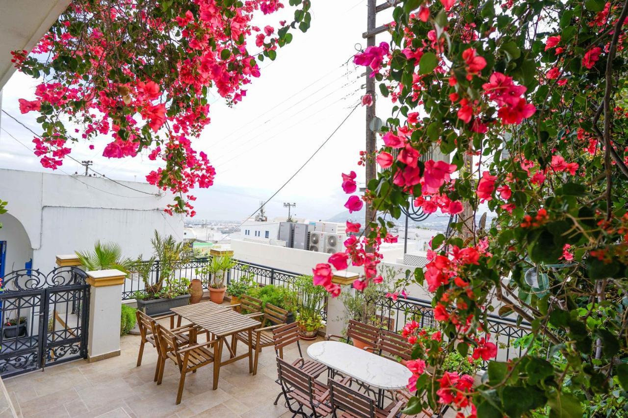 Fira Central Apartments With Veranda Luaran gambar